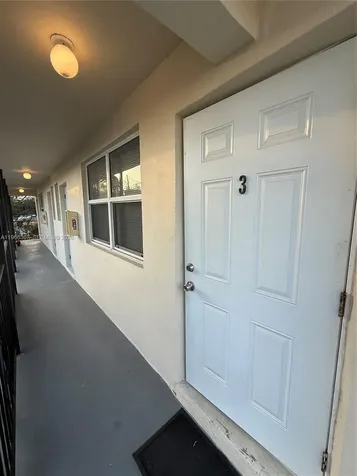 5963 SW 66th Terrace South Miami FL 33143
