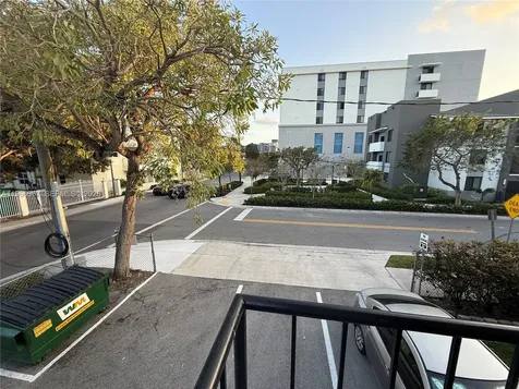 5963 SW 66th Terrace South Miami FL 33143