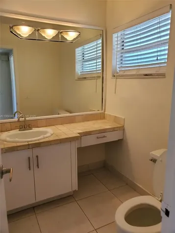 851 NE 14th Avenue Hallandale Beach FL 33009
