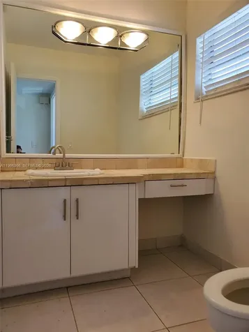 851 NE 14th Avenue Hallandale Beach FL 33009