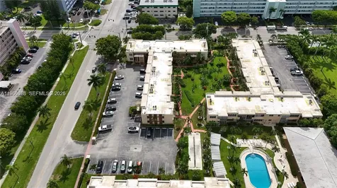 851 NE 14th Avenue Hallandale Beach FL 33009