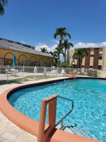851 NE 14th Avenue Hallandale Beach FL 33009