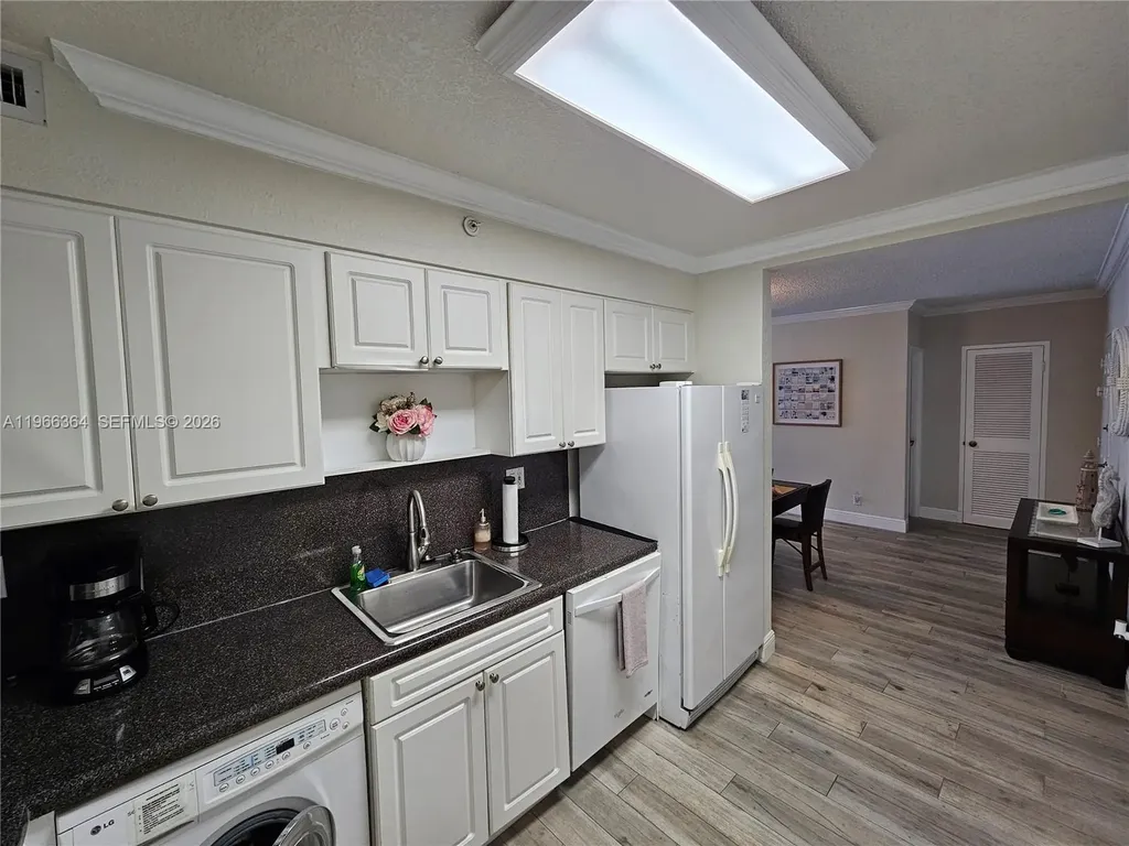2501 S Ocean Drive Hollywood FL 33019