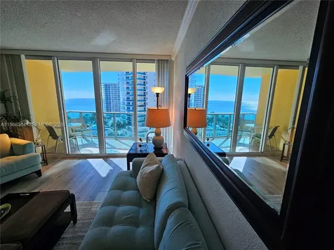 2501 S Ocean Drive Hollywood FL 33019