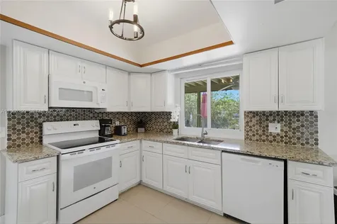 11420 NW 32nd Place Sunrise FL 33323