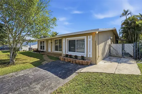 11420 NW 32nd Place Sunrise FL 33323