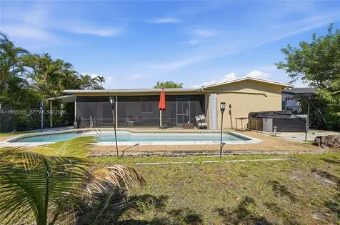 11420 NW 32nd Place Sunrise FL 33323