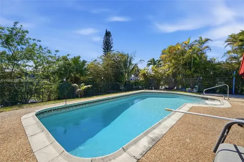 11420 NW 32nd Place Sunrise FL 33323