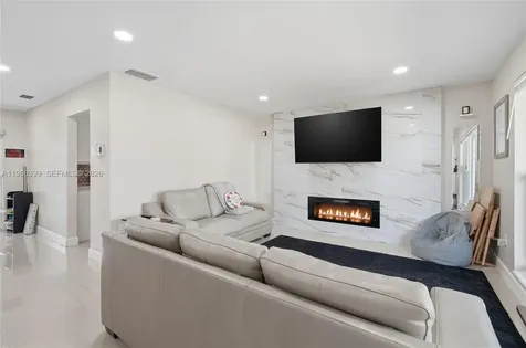 11420 NW 32nd Place Sunrise FL 33323