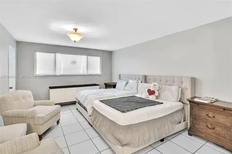 9524 Byron Avenue Surfside FL 33154