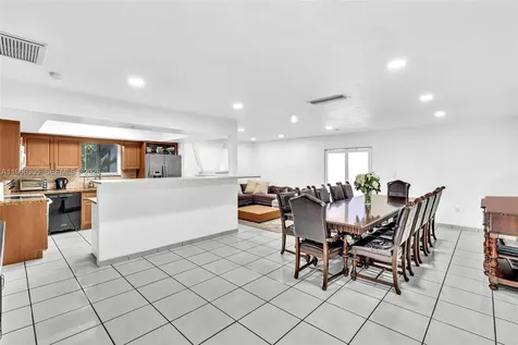9524 Byron Avenue Surfside FL 33154