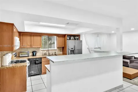 9524 Byron Avenue Surfside FL 33154