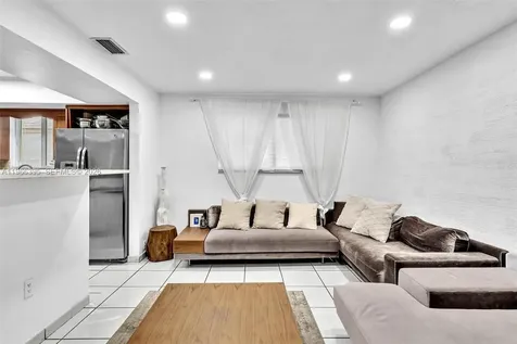 9524 Byron Avenue Surfside FL 33154
