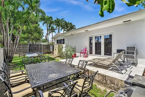 9524 Byron Avenue Surfside FL 33154