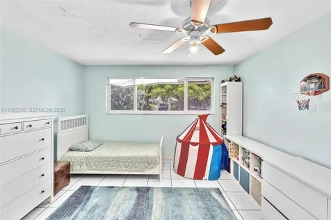 9524 Byron Avenue Surfside FL 33154