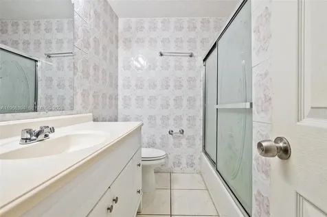 833 NW 82nd Avenue Plantation FL 33324