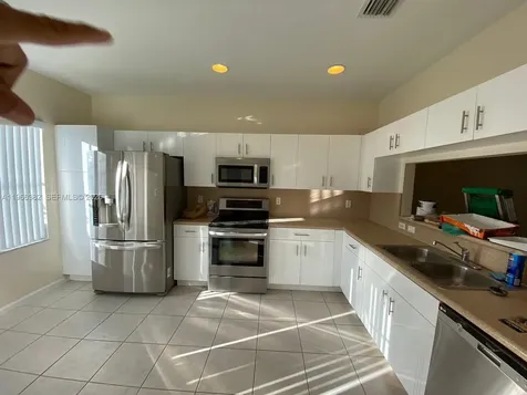 2779 SW 82nd Avenue Miramar FL 33025