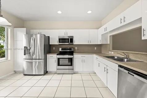 2779 SW 82nd Avenue Miramar FL 33025