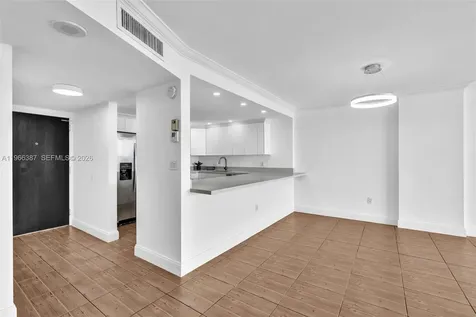 2801 NE 183rd Street Aventura FL 33160