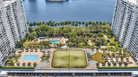2801 NE 183rd Street Aventura FL 33160