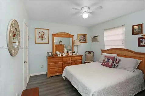1221 SW 74th Court Miami FL 33144