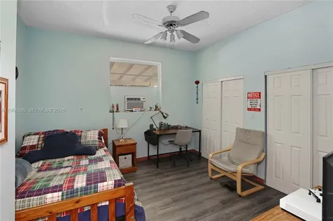 1221 SW 74th Court Miami FL 33144