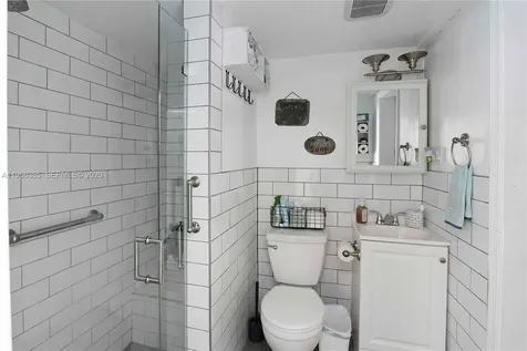 1221 SW 74th Court Miami FL 33144