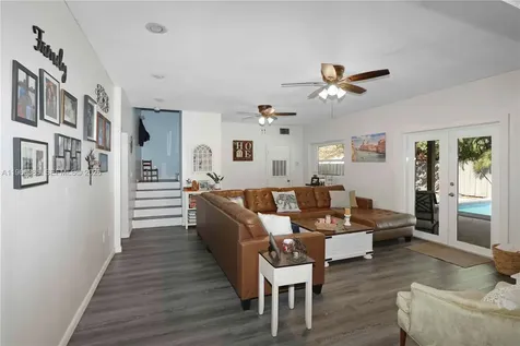 1221 SW 74th Court Miami FL 33144