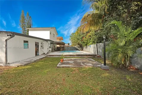 1221 SW 74th Court Miami FL 33144