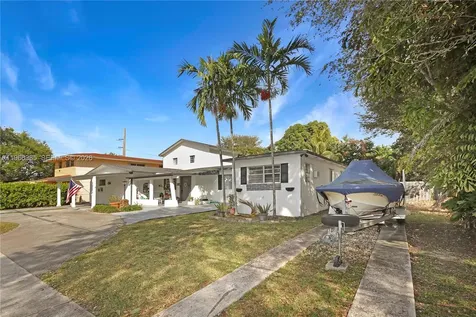 1221 SW 74th Court Miami FL 33144