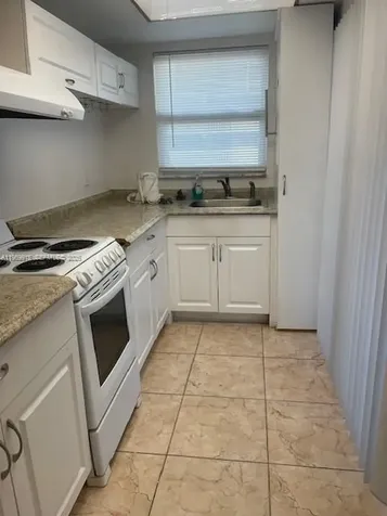 180 NE 12th Avenue Hallandale Beach FL 33009