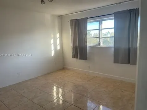 180 NE 12th Avenue Hallandale Beach FL 33009