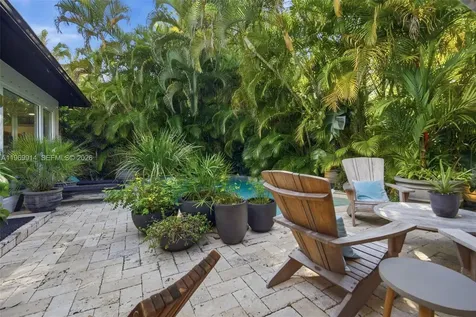 3730 Solana Road Miami FL 33133
