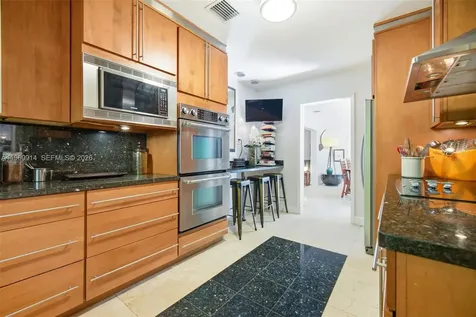 3730 Solana Road Miami FL 33133