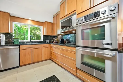 3730 Solana Road Miami FL 33133