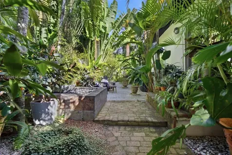 3730 Solana Road Miami FL 33133