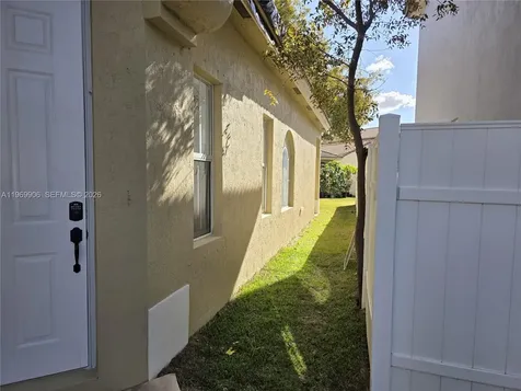 3930 NE 12th Drive Homestead FL 33033