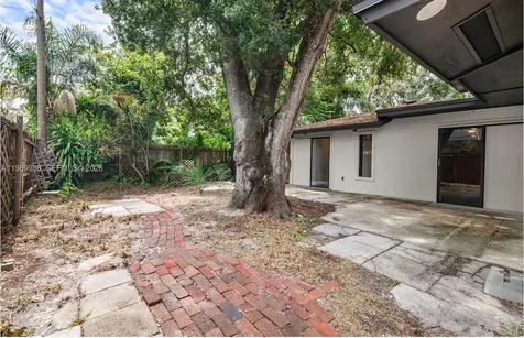 2234 Phillippi Street Sarasota FL 34231