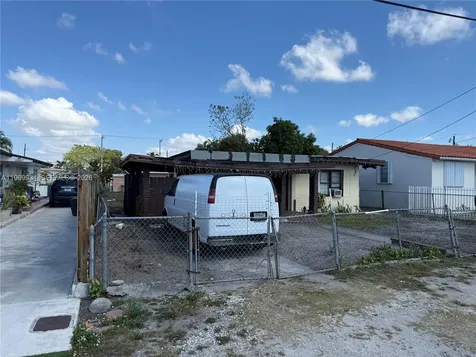 7239 NW 2nd Terrace Miami FL 33126
