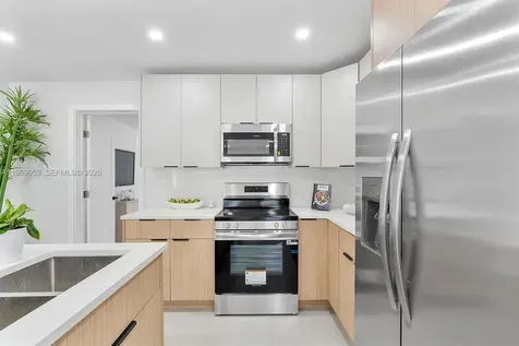 560 NE 110th Terrace Miami FL 33161