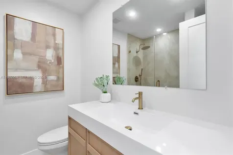 560 NE 110th Terrace Miami FL 33161
