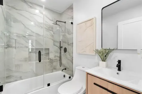 560 NE 110th Terrace Miami FL 33161