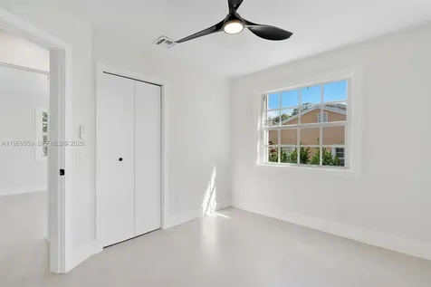 560 NE 110th Terrace Miami FL 33161