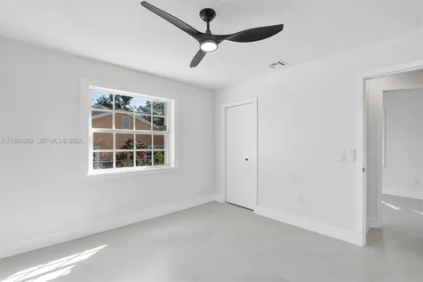 560 NE 110th Terrace Miami FL 33161