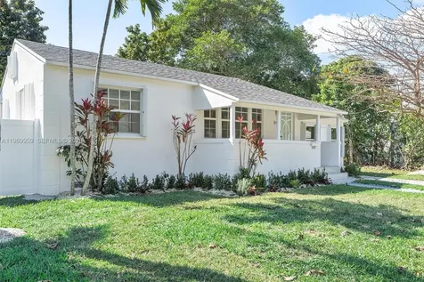 560 NE 110th Terrace Miami FL 33161