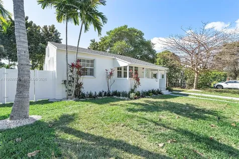 560 NE 110th Terrace Miami FL 33161