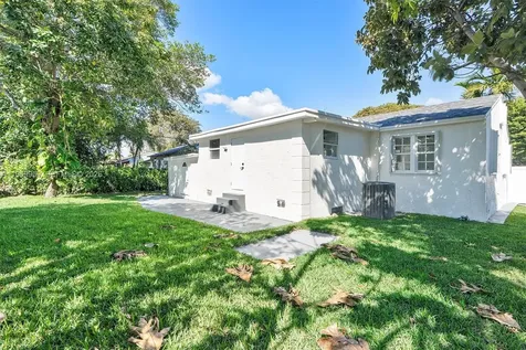 560 NE 110th Terrace Miami FL 33161