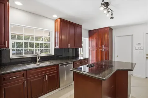 14721 SW 67th Avenue Coral Gables FL 33158