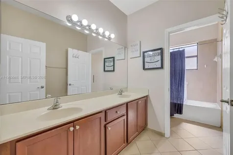 10445 SW 226th Street Cutler Bay FL 33190