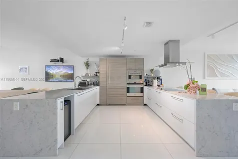 400 Sunny Isles Boulevard Sunny Isles Beach FL 33160
